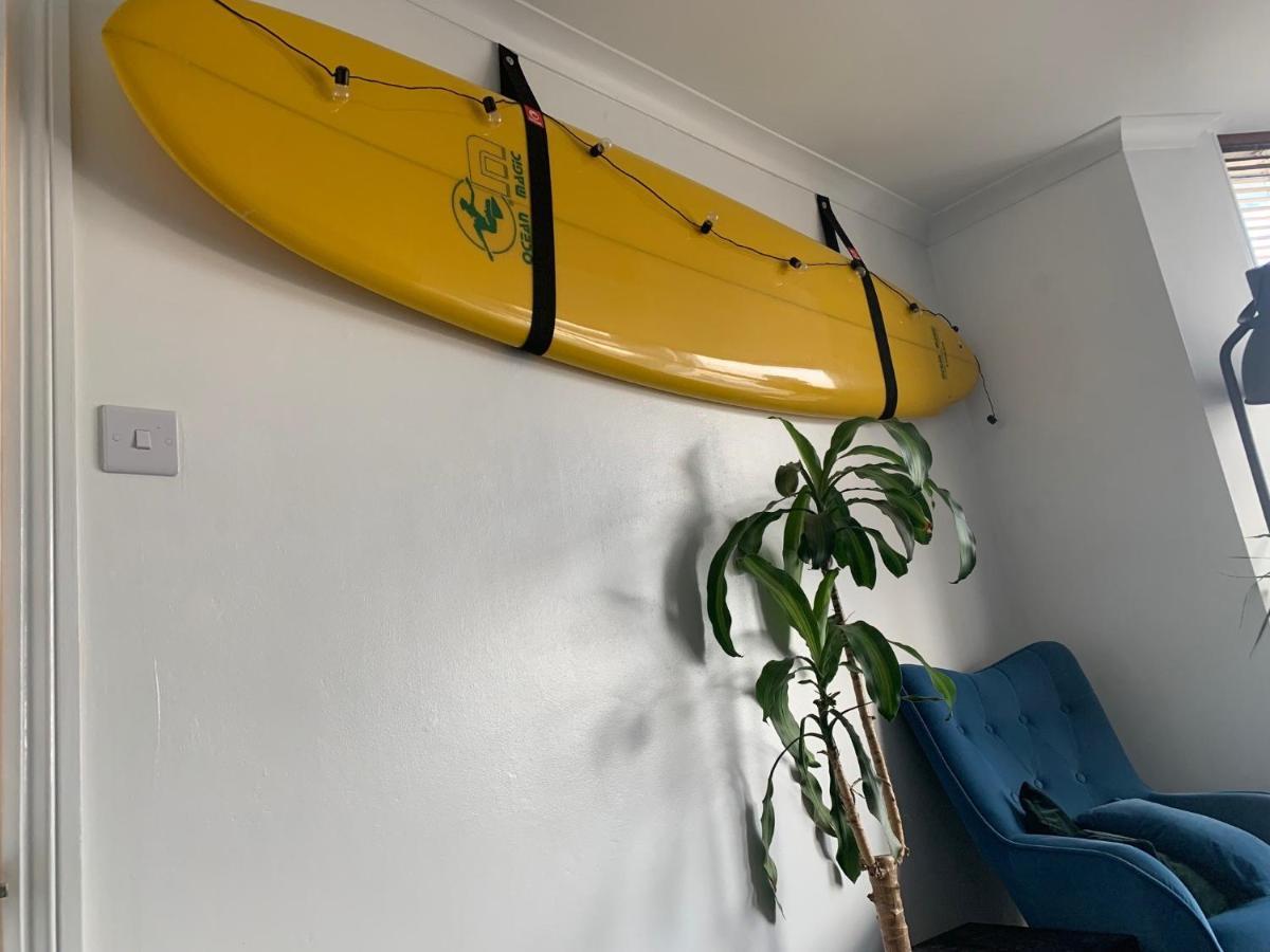 Sea Views With Large Deck One Bedroom Very Close To Beach And Town Newquay  Luaran gambar