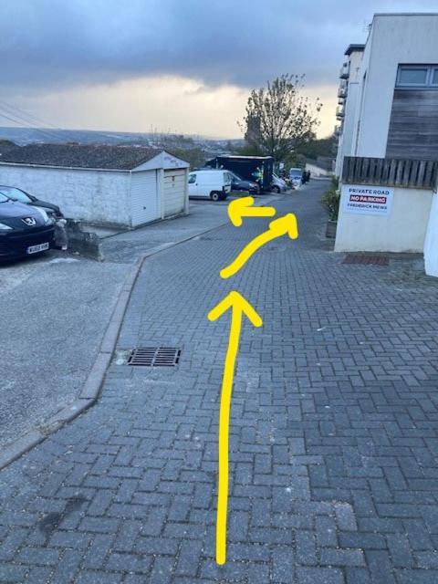 Sea Views With Large Deck One Bedroom Very Close To Beach And Town Newquay  Luaran gambar